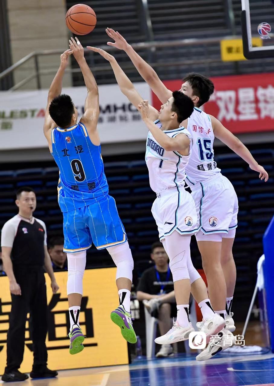 青岛男篮总分获胜，轻松击败对手