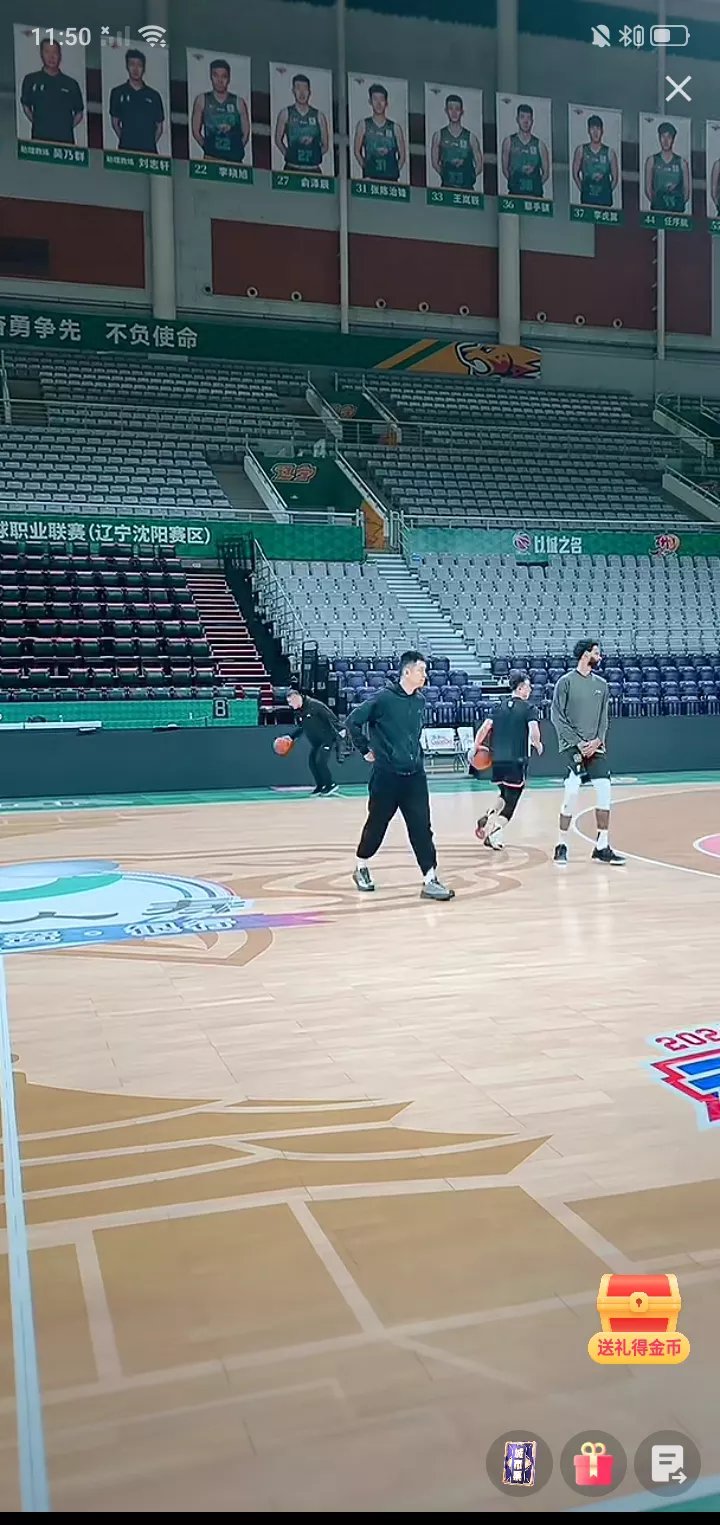 球队备战决赛系列赛,展开紧张训练 球队备战决赛系列赛,展开紧张训练