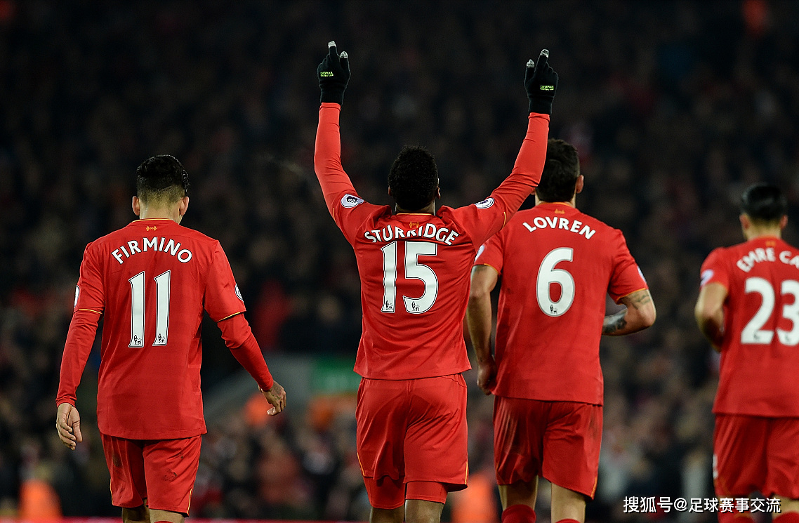 阿贾克斯取得胜利，晋级领跑！