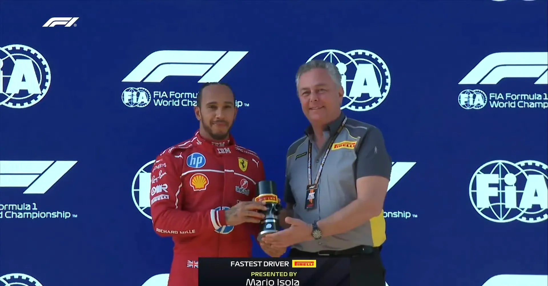 塞尔维亚举重运动员创造佳绩