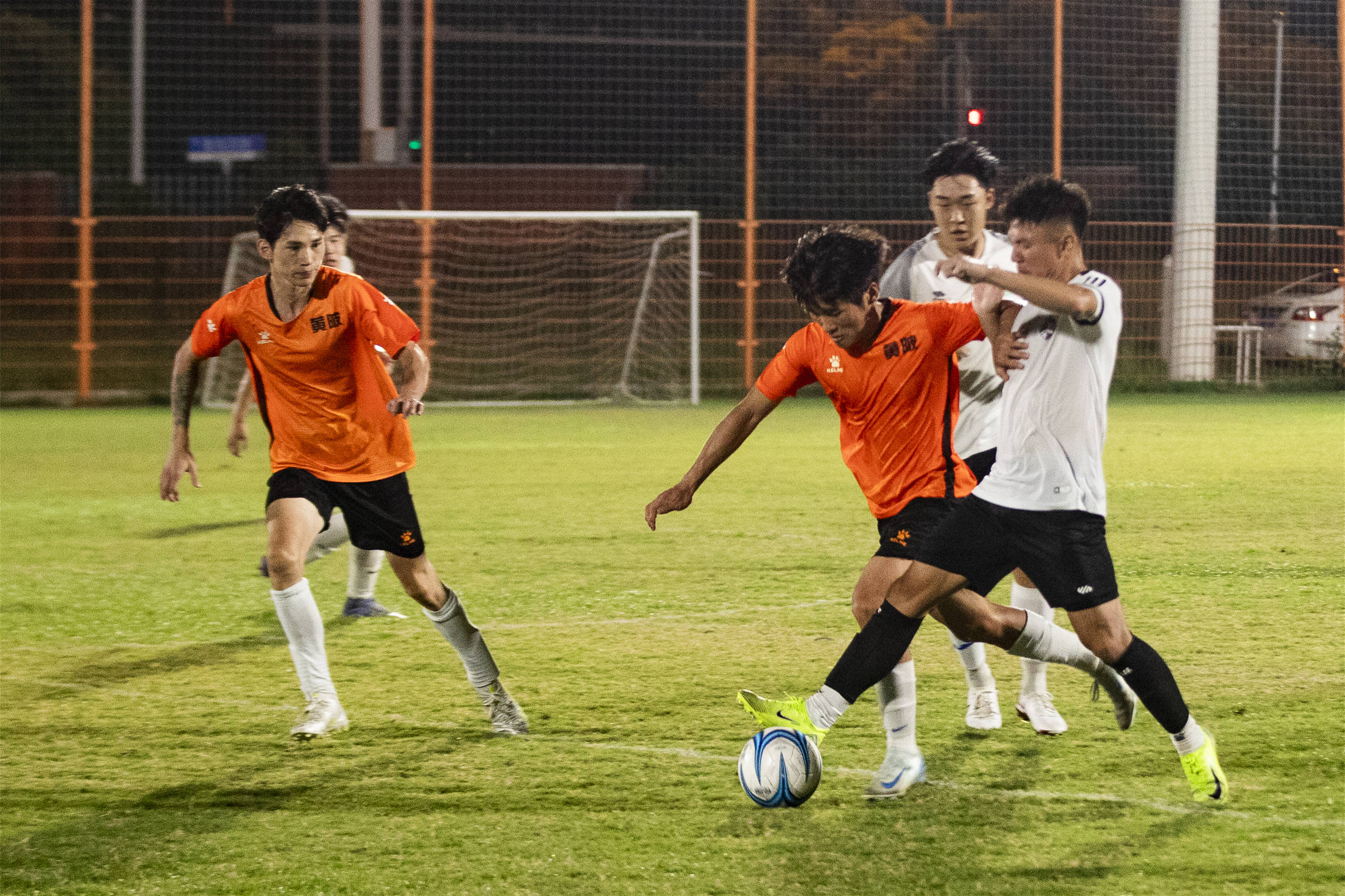 精彩足球盛宴即将开启，战队备战备至