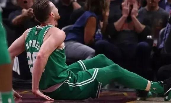 凯尔特人逆袭丢掉比赛,海沃德伤退的简单介绍 凯尔特人逆袭丢掉比赛,海沃德伤退的简单介绍