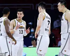 易建联36分狂砍新赛季最高分广东不敌辽宁遭遇两连败 易建联36分狂砍新赛季最高分广东不敌辽宁遭遇两连败