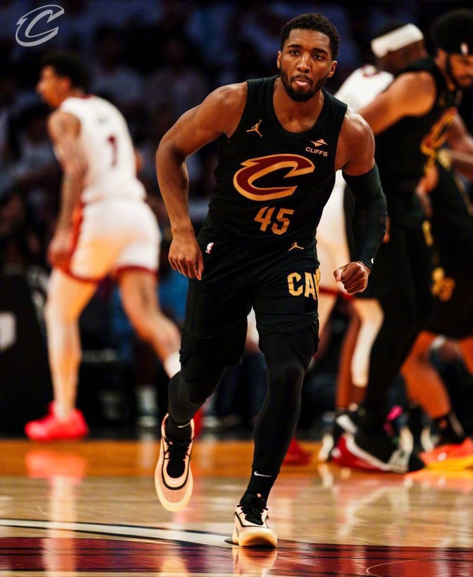 热火客场大胜老鹰,巴特勒全面发威的简单介绍 热火客场大胜老鹰,巴特勒全面发威的简单介绍