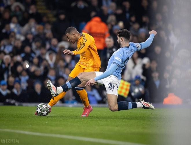 乌克兰横扫曼联，贝林厄姆带队取胜